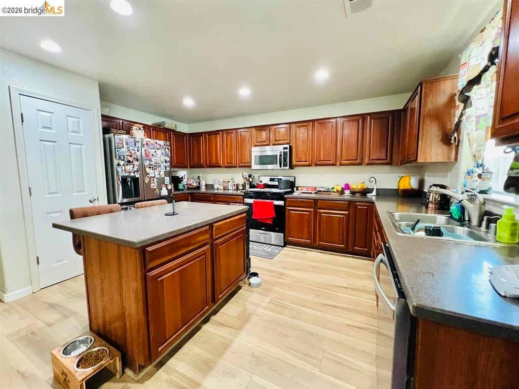 2215 Dune Pl