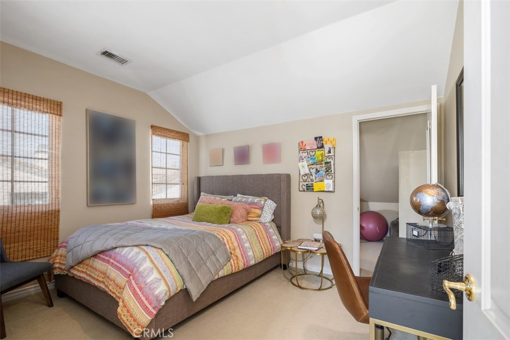 Corona del Mar North of PCH (CNHW) - Residential