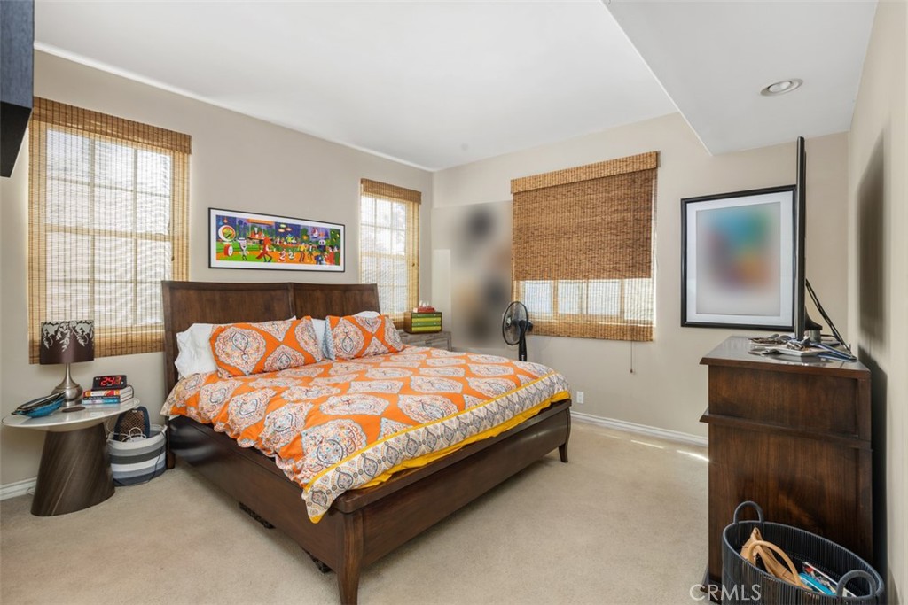 Corona del Mar North of PCH (CNHW) - Residential