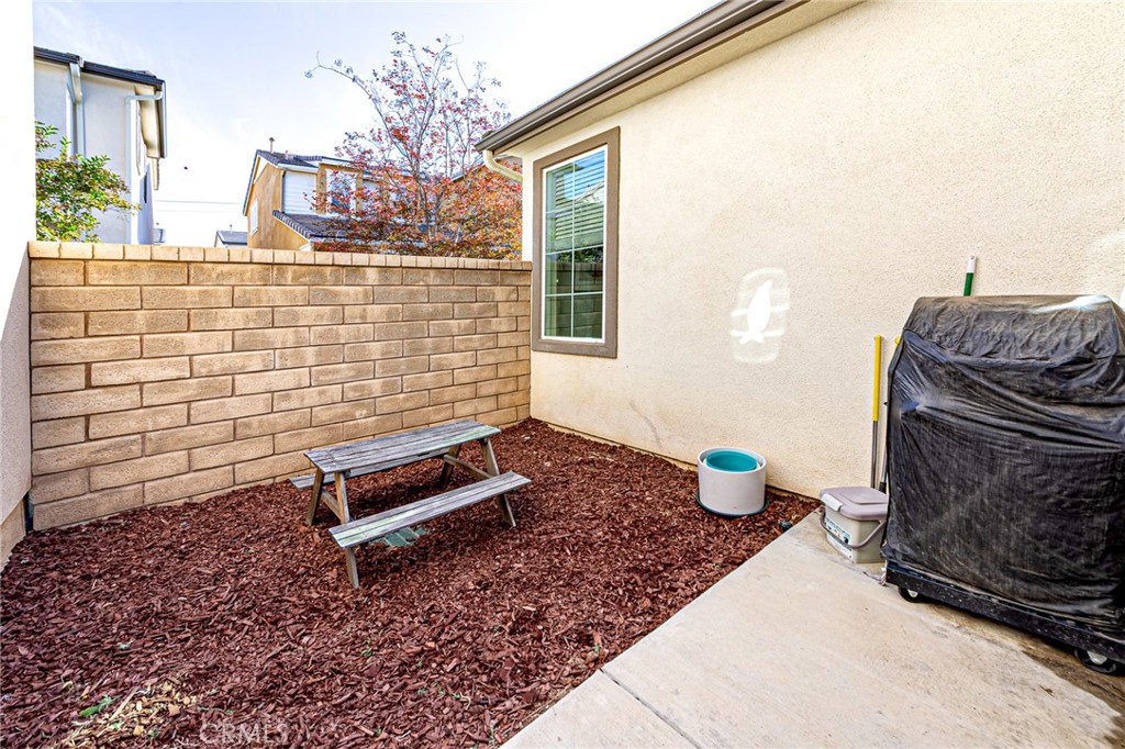 Aria (ARIA) - Residential Lease