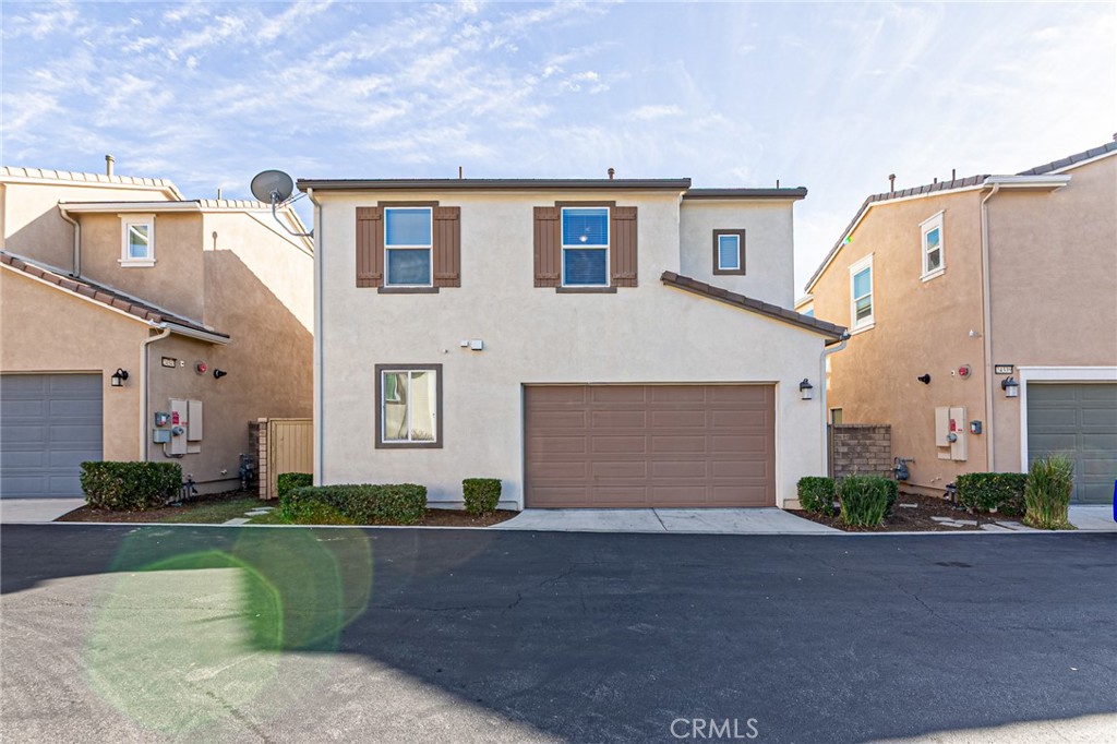 Aria (ARIA) - Residential Lease