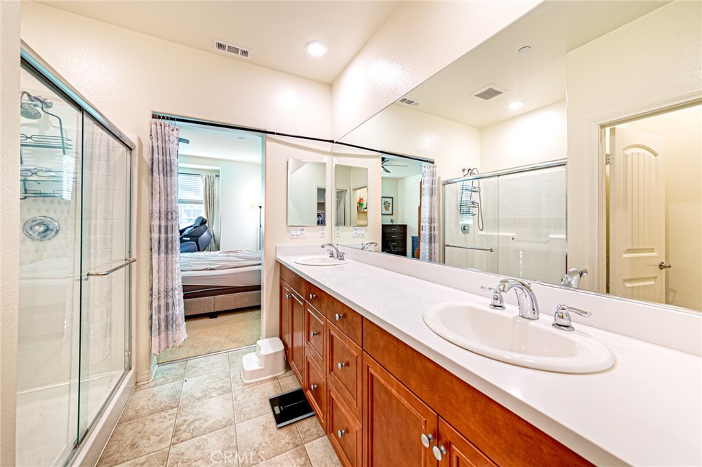 Aria (ARIA) - Residential Lease