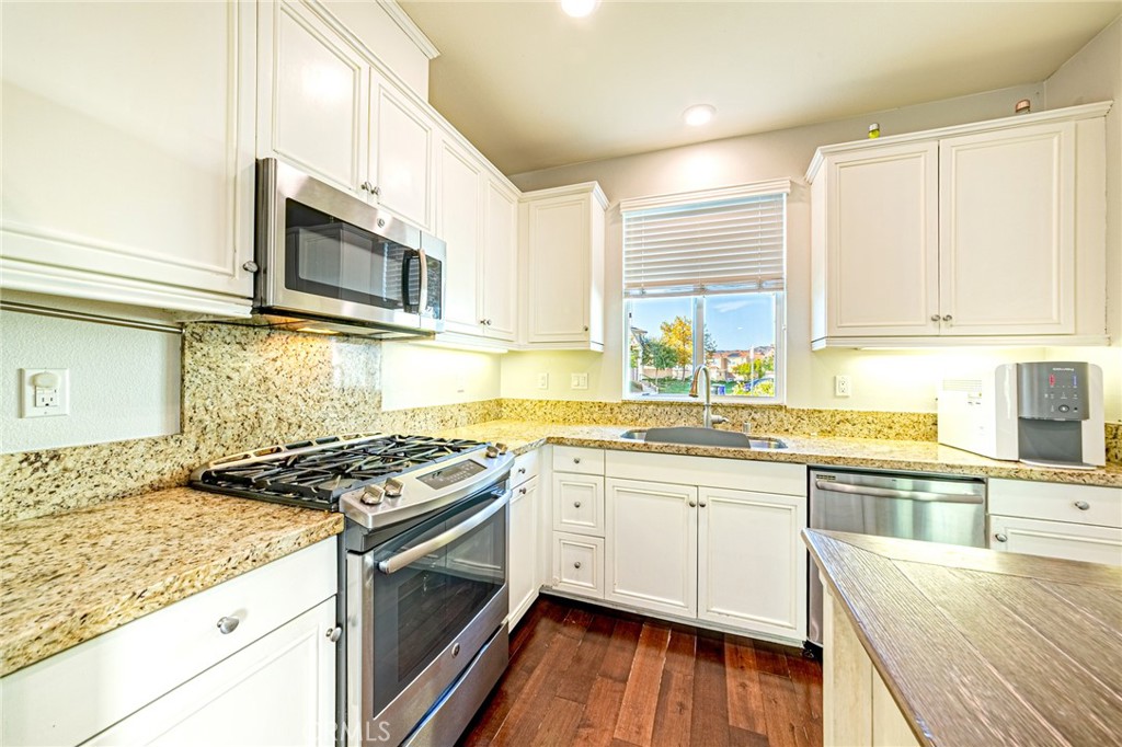 Aria (ARIA) - Residential Lease