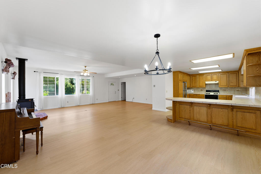 15811 Calle El Capitan