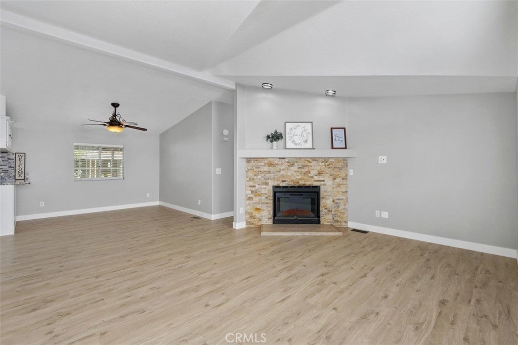1456 E Philadelphia St Spc 176