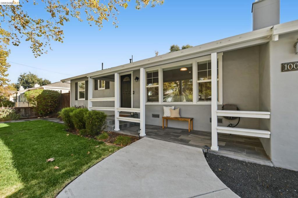 1007 Esther Dr