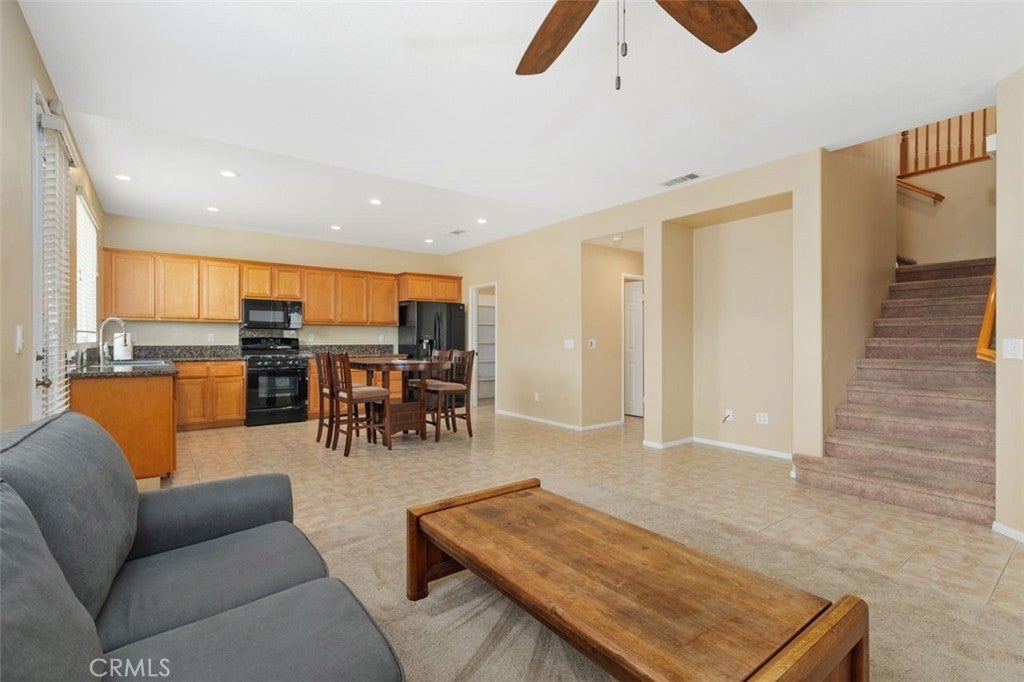 23613 Black Oak