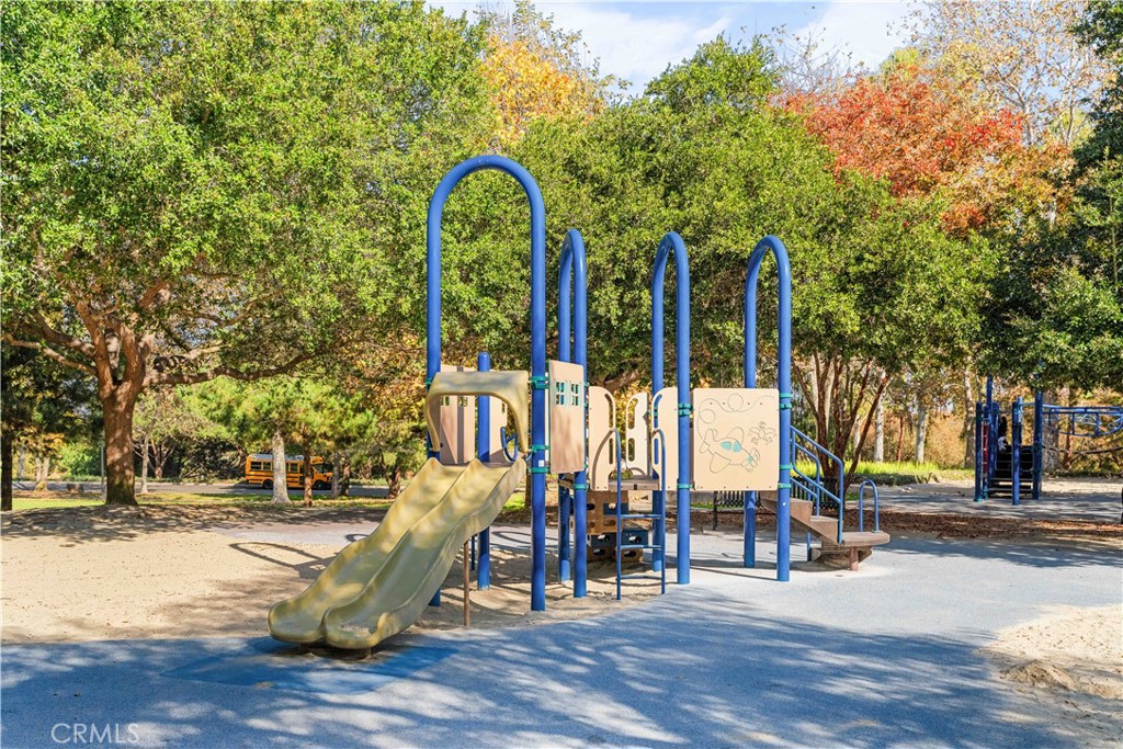 Ivy Wreath (IVWR) - Residential