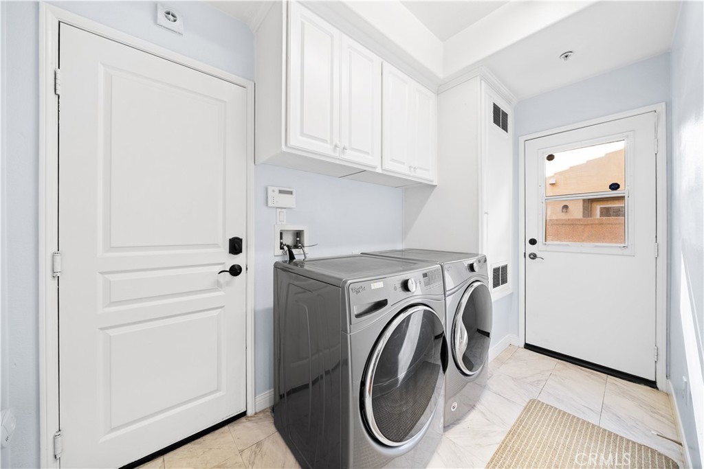 Ivy Wreath (IVWR) - Residential