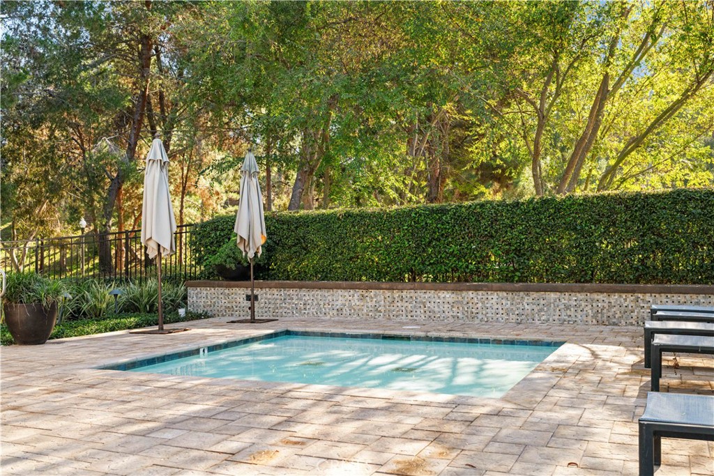 Ivy Wreath (IVWR) - Residential