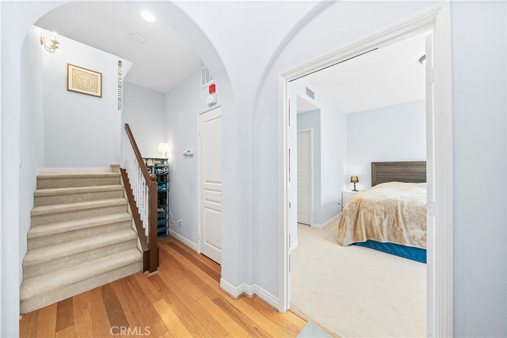 Ivy Wreath (IVWR) - Residential