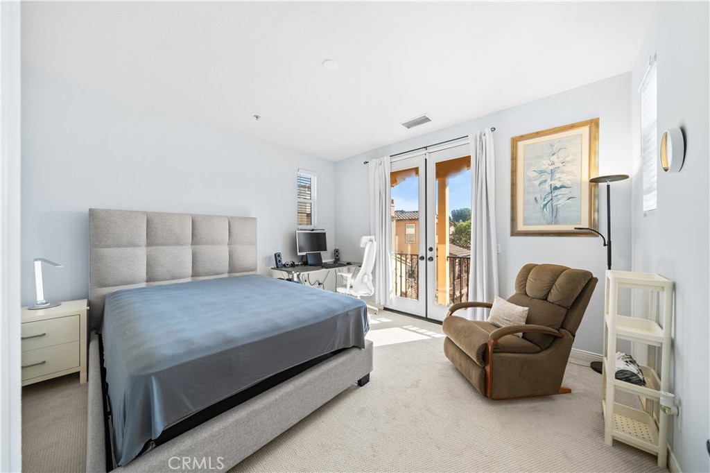 Ivy Wreath (IVWR) - Residential