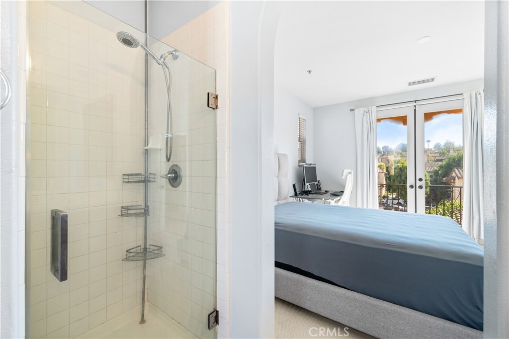 Ivy Wreath (IVWR) - Residential