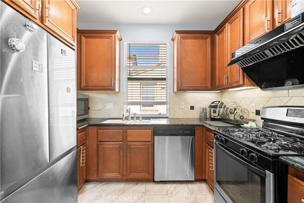 Ivy Wreath (IVWR) - Residential