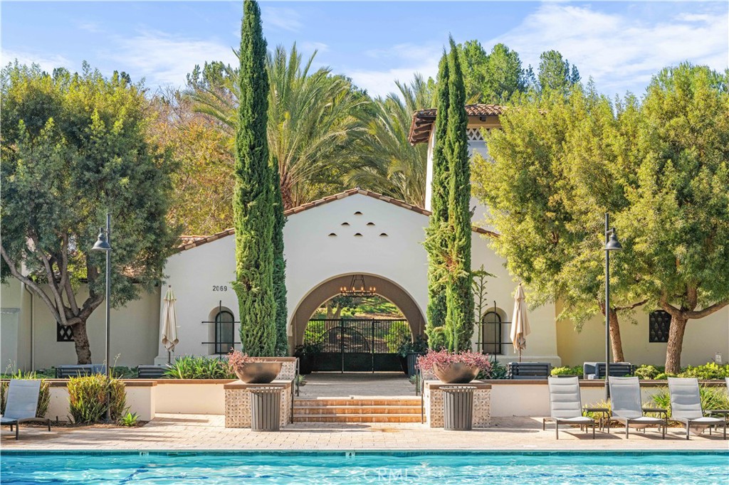 Ivy Wreath (IVWR) - Residential