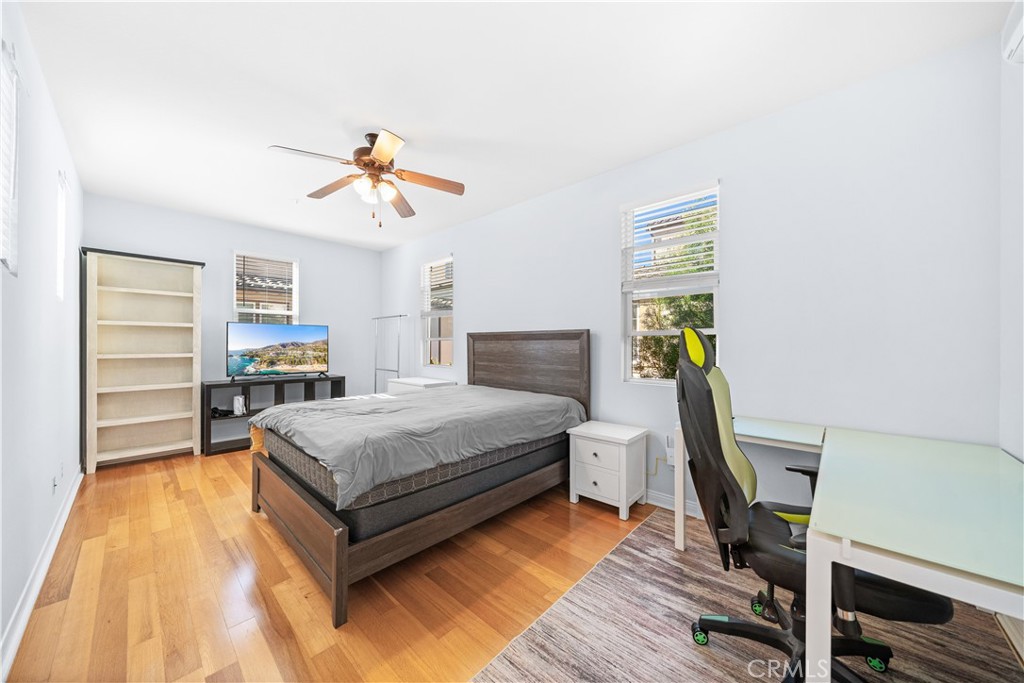 Ivy Wreath (IVWR) - Residential