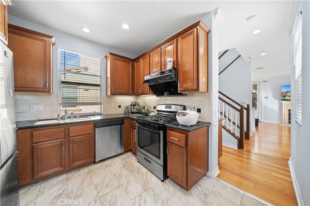 Ivy Wreath (IVWR) - Residential