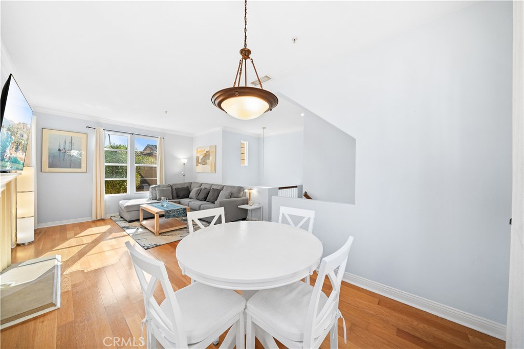 Ivy Wreath (IVWR) - Residential