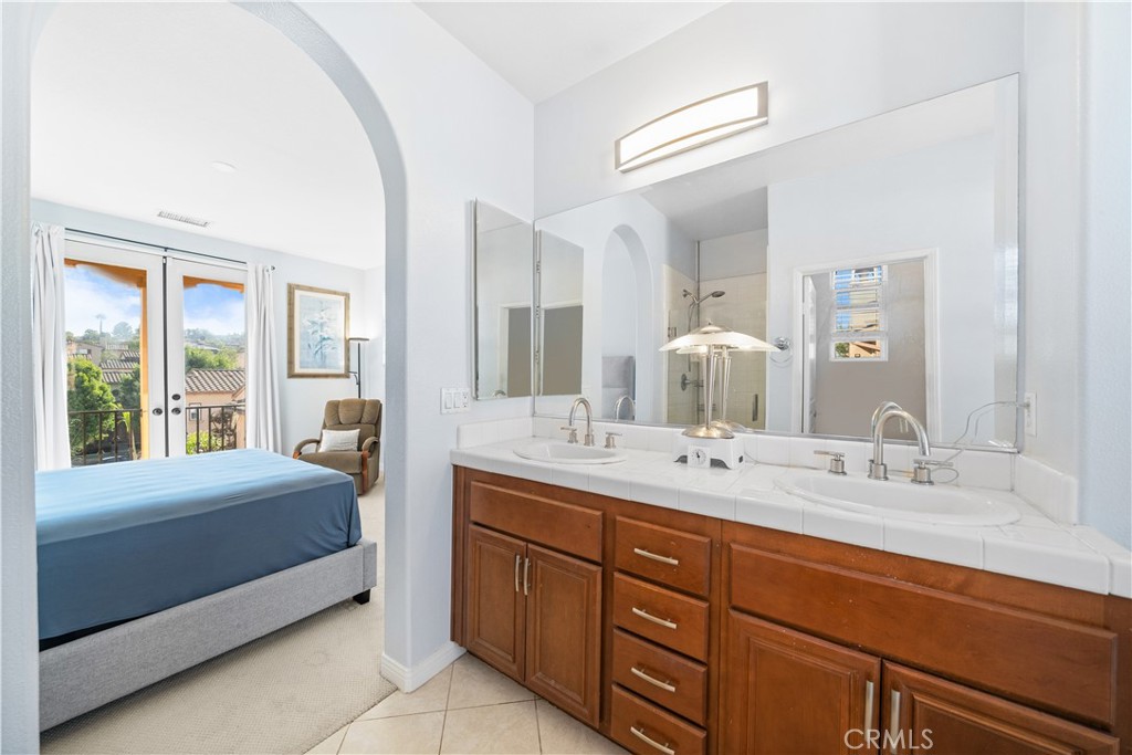 Ivy Wreath (IVWR) - Residential