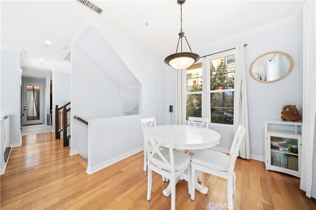 Ivy Wreath (IVWR) - Residential