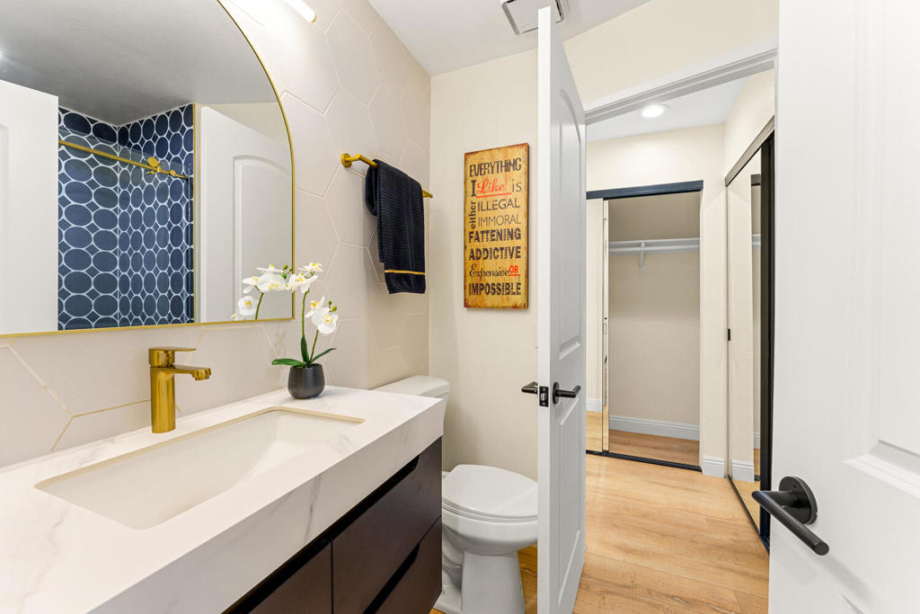 Camino Del Sol - Residential