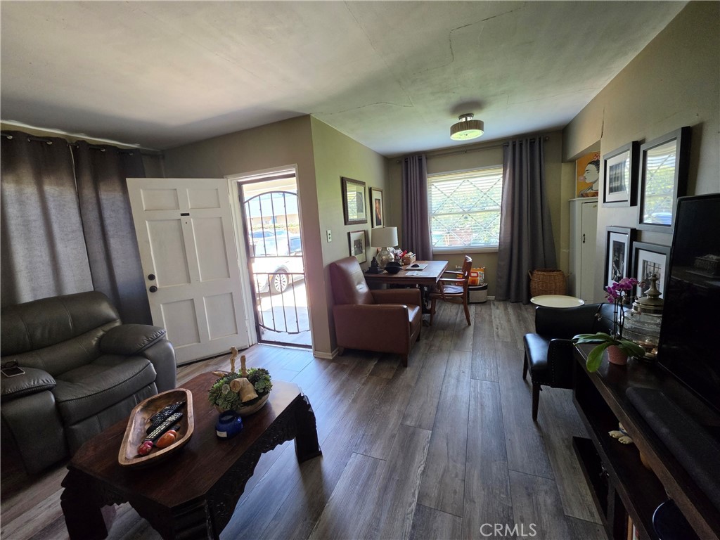 1020 W 220th Street