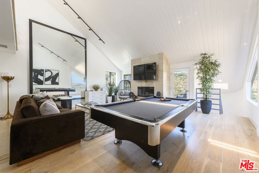 8581 Cole Crest Drive