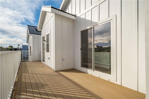 226 B Arena Street B El Segundo CA 90245