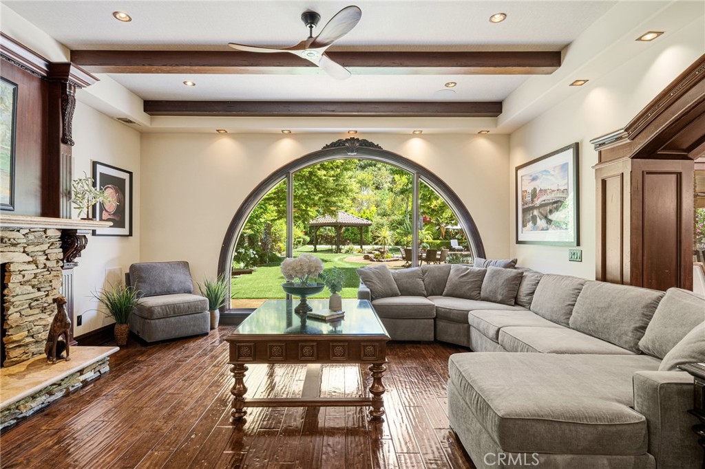 1350 Bentley Court