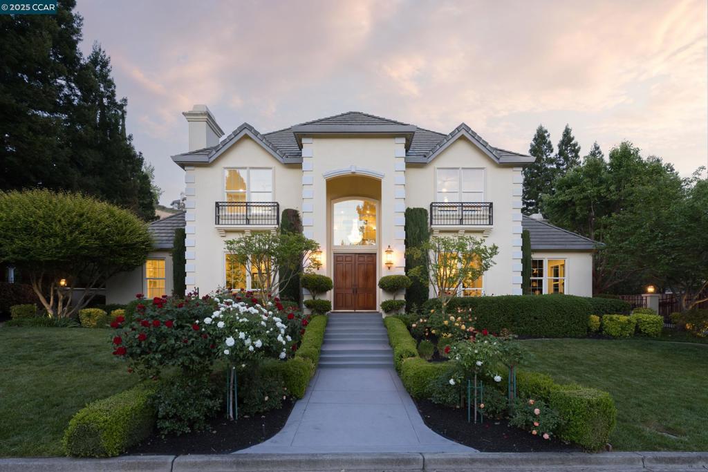 5427 Blackhawk Dr