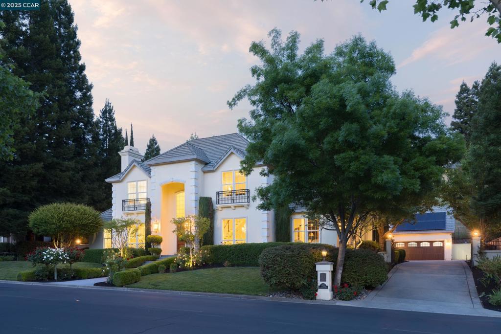 5427 Blackhawk Dr
