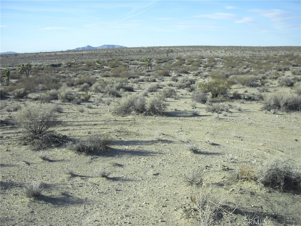 Don’t miss this opportunity to own 2.7 acres at an exceptional price—perfect for investors looking to build or hold land in the path of progress. This corner lot features expansive panoramic views, unspoiled natural beauty, and a peaceful, open setting. Zoned LCA11 (Residential/Agricultural), the property offers flexible use options with dirt road access and frontage on two sides. Located at the intersection of 245th St E and E Ave N-8 in the Black Butte community of Palmdale, just 87 miles northeast of downtown Los Angeles and west of Adelanto and El Mirage.
APN: 3338-019-001 ,
Size: 2.7 Acres ;
Zoning: LCA11 – Residential/Agricultural ,
GPS Coordinates (NE Corner): 34.623783, -117.693976 ,