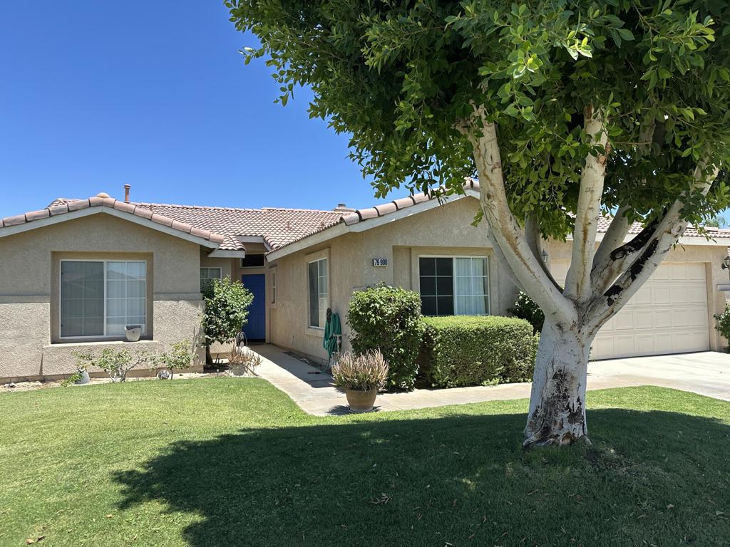 Don't miss this clean, newly updated four bedroom home in prime north La Quinta location. Walking distance to schools and close to shopping, dining and parks. Easy access to I-10 freeway. Unfurnished, long term.