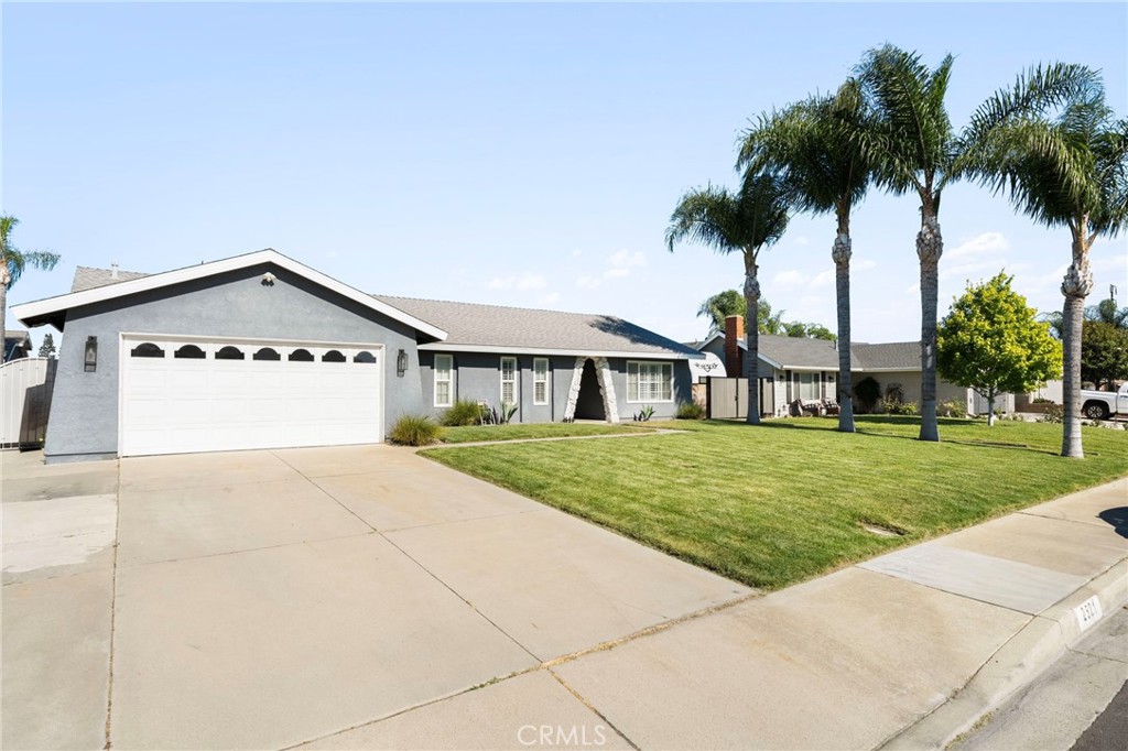 2521 S Goldcrest Place