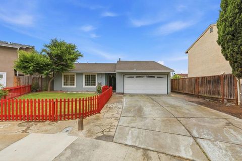 Photo of 2598 Sierra Vista Court, San Jose, CA 95116 (MLS # ML82045892)