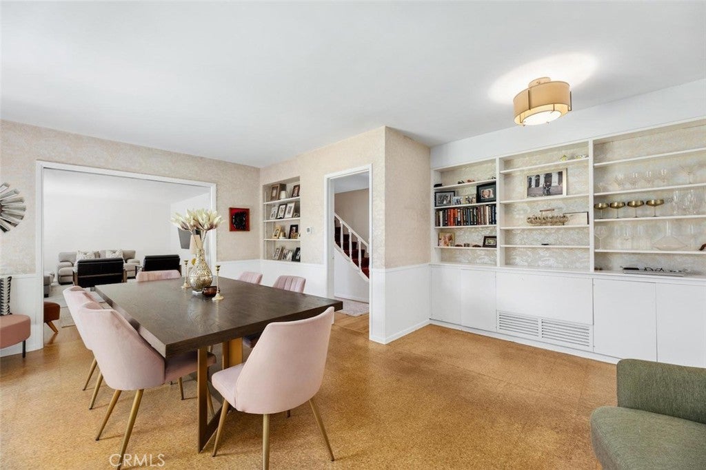 1152 Northwestern Drive