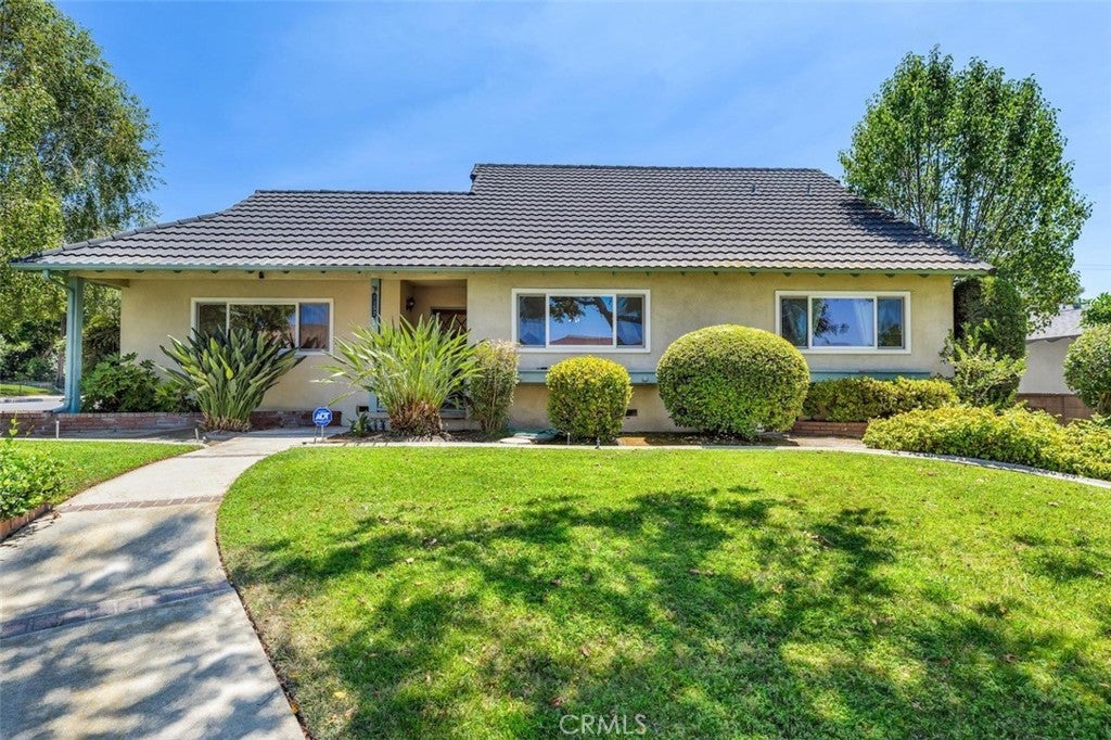 1152 Northwestern Drive