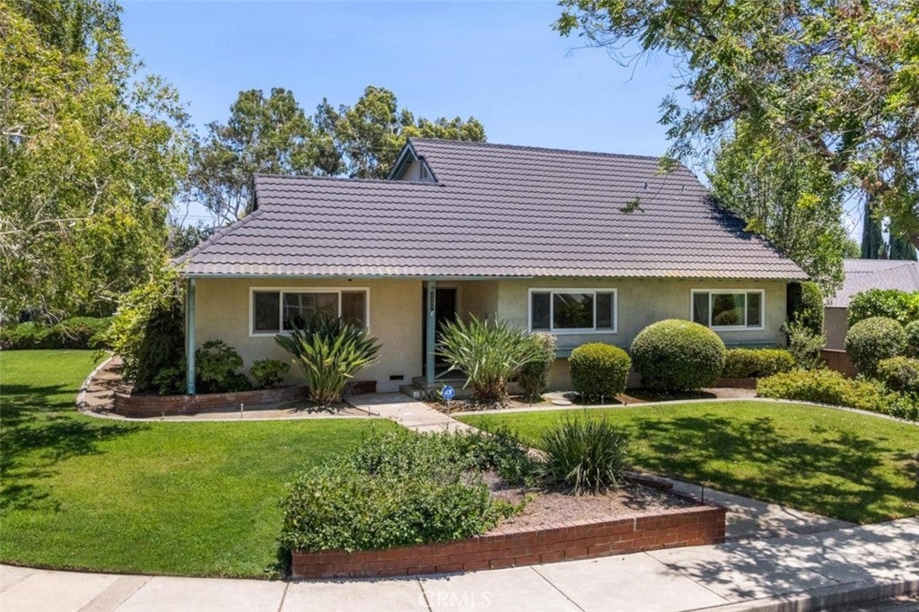 1152 Northwestern Drive