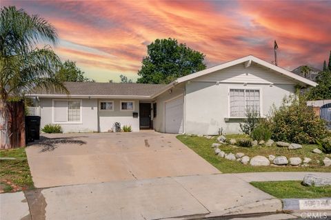 Photo of 13197 Cutler Place, Sylmar, CA 91342 (MLS # SR26037639)