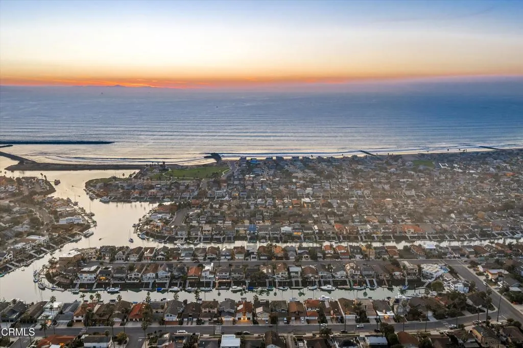 Ventura, California 93001, United States, 5 Bedrooms Bedrooms, ,3 BathroomsBathrooms,Residential,Active,249500