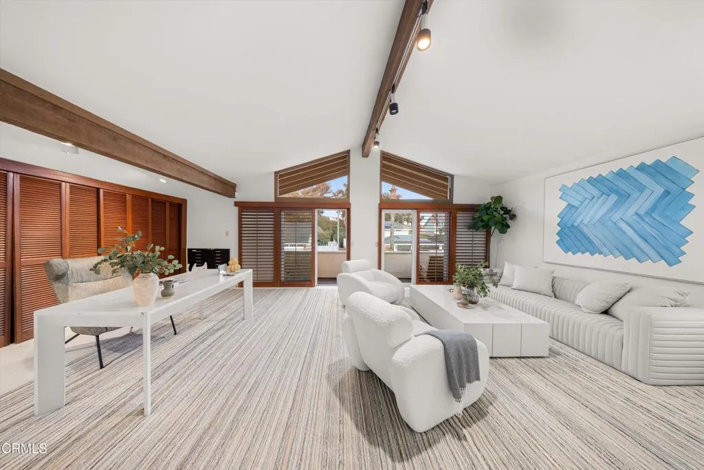 Ventura, California 93001, United States, 5 Bedrooms Bedrooms, ,3 BathroomsBathrooms,Residential,Active,249500