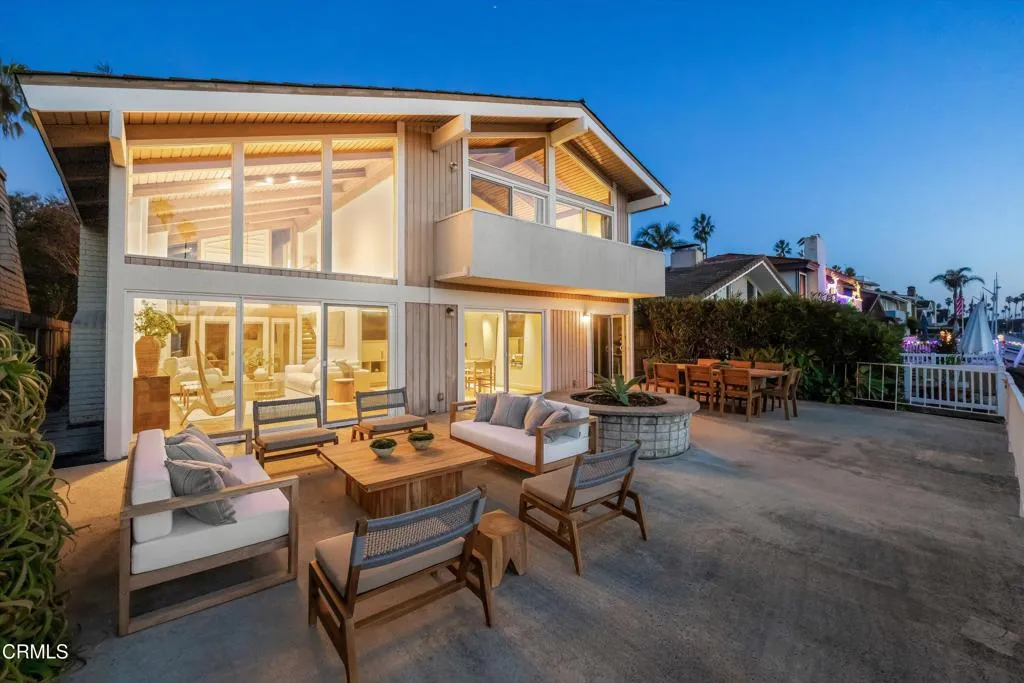 Ventura, California 93001, United States, 5 Bedrooms Bedrooms, ,3 BathroomsBathrooms,Residential,Active,249500