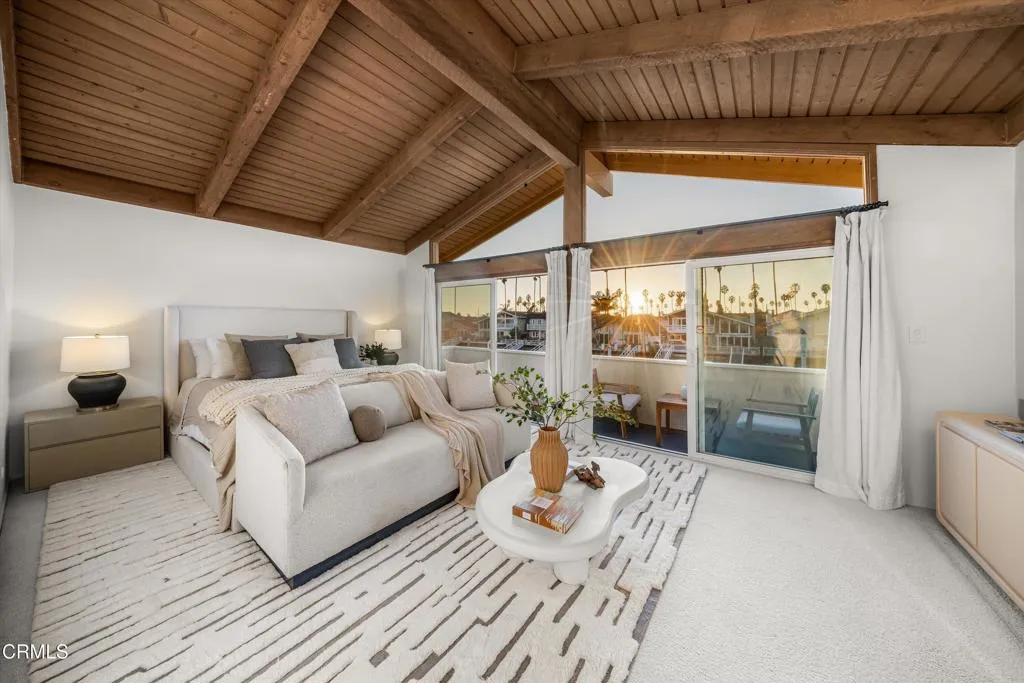 Ventura, California 93001, United States, 5 Bedrooms Bedrooms, ,3 BathroomsBathrooms,Residential,Active,249500