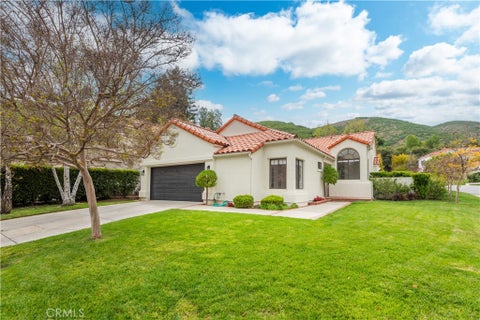 Photo of 729 Maywood Court, Westlake Village, CA 91362 (MLS # SR26169282)