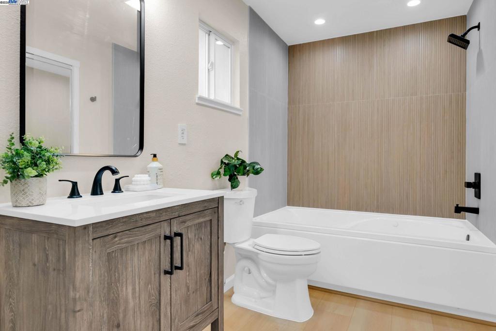 REDWOOD CITY - Residential
