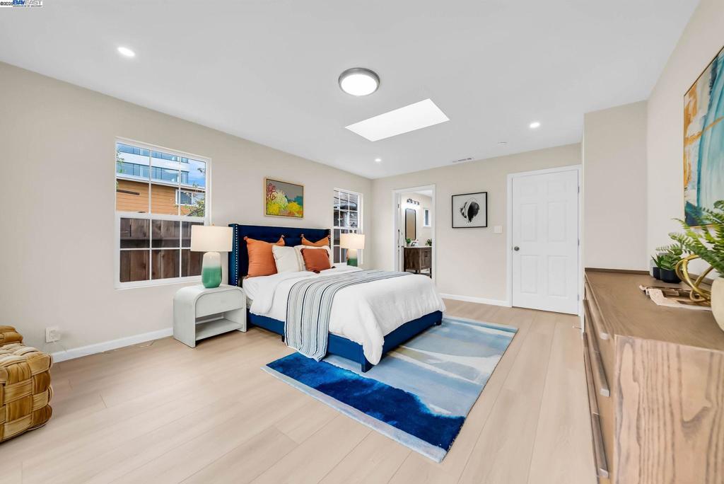 REDWOOD CITY - Residential