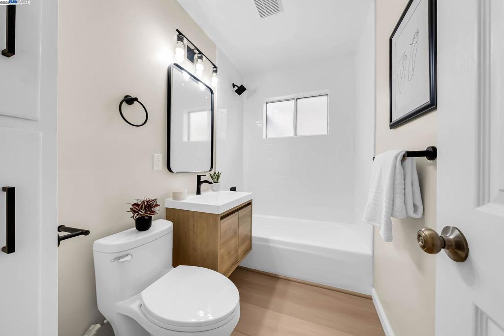 REDWOOD CITY - Residential