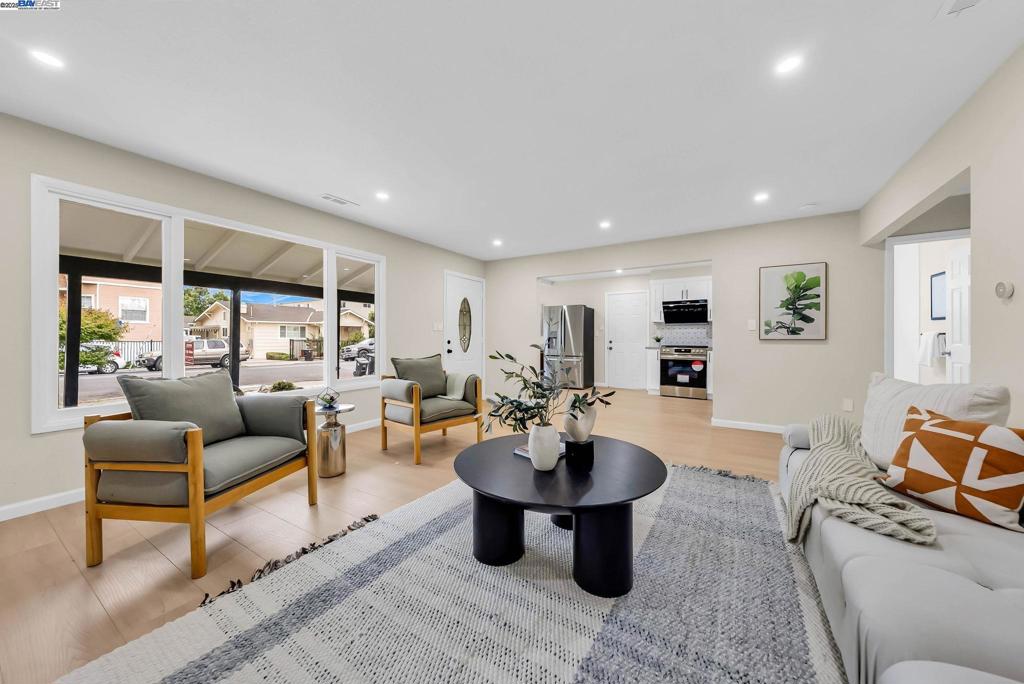 REDWOOD CITY - Residential
