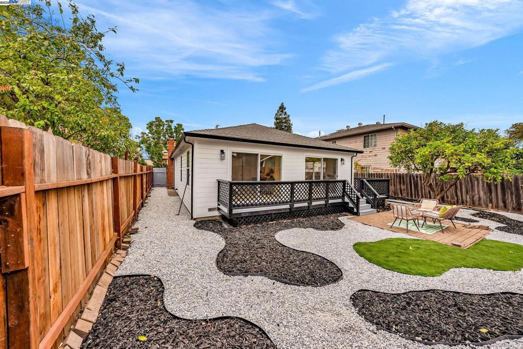 REDWOOD CITY - Residential