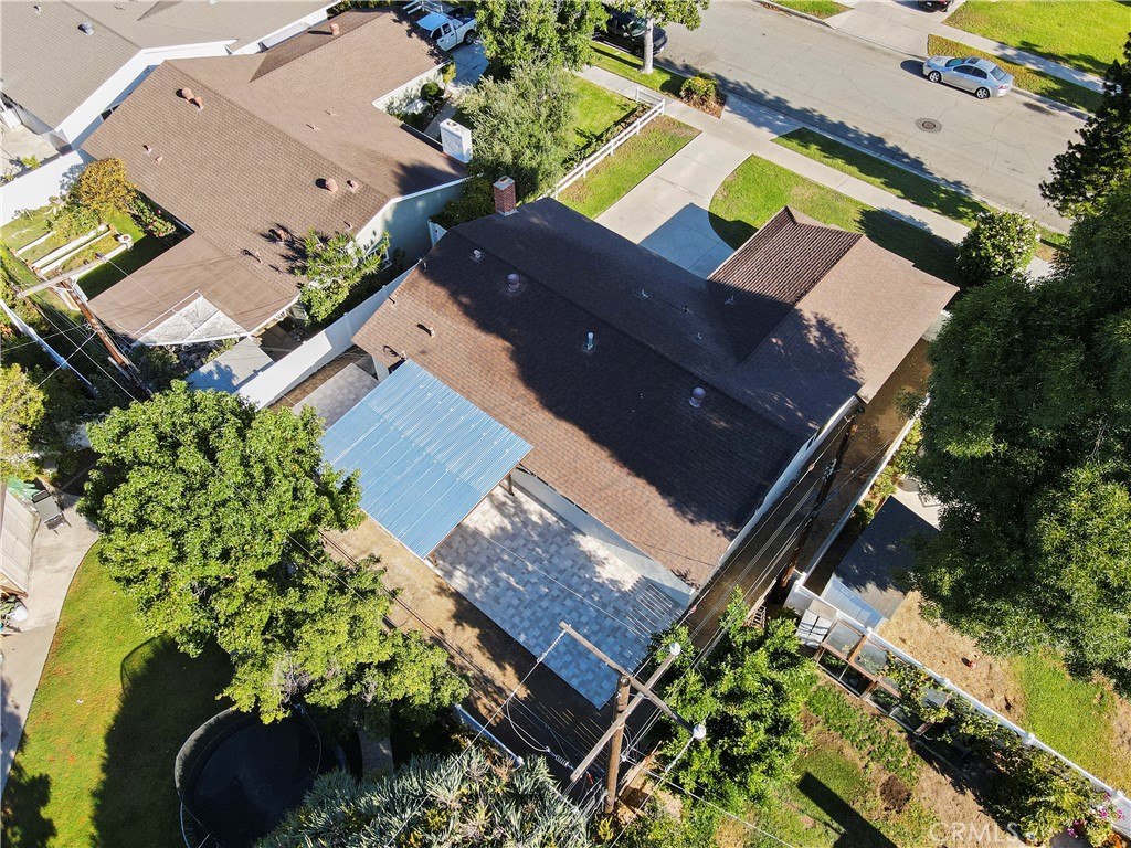 2246 E Locust Avenue
